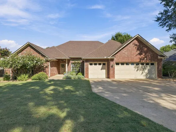 3110 Windcrest Dr, Conway, AR 72034