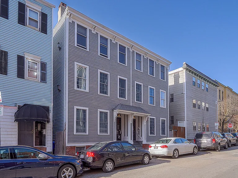 290 E St — Photo 14
