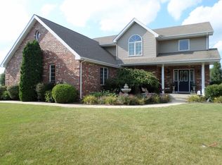 210 E 125th Ave, Crown Point, IN 46307