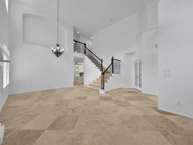 7 Churchdale Pl — Photo 8