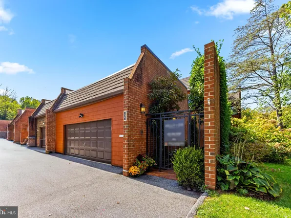 2 Coldwater Ct, Towson, MD 21204