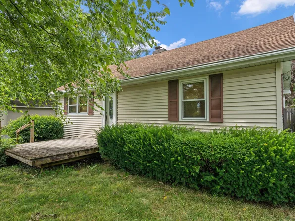 5112 W Main St, Lowell, IN 46356