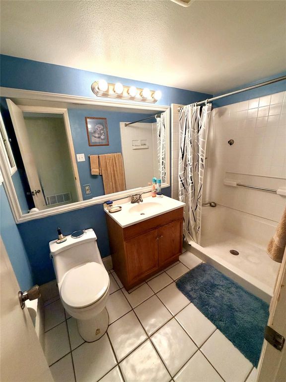 136 S Cypress Road #317, photo 9