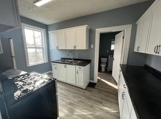 201 E Union St APT 2, Greenville, MI 48838