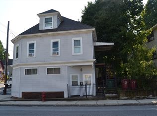 1073 Bridge St, Lowell, MA 01850