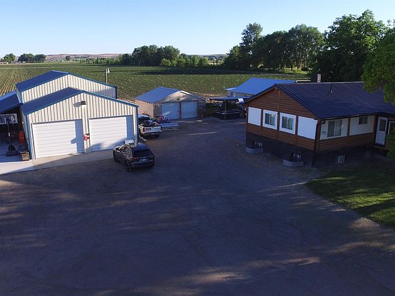 2nd image of 3733 Highway 30 W