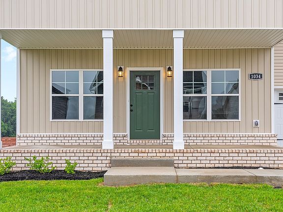 3rd image of 159 Cardinal Crk