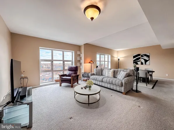 250 President St Unit 1103, Baltimore, MD 21202