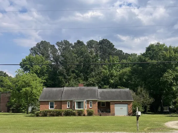 1872 Dunn Rd, Eastover, NC 28312