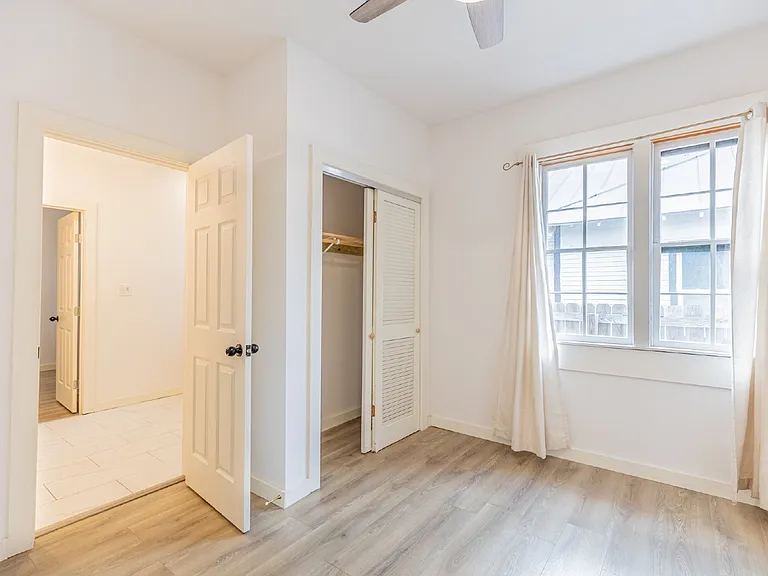 1010 Burnet St — Photo 20