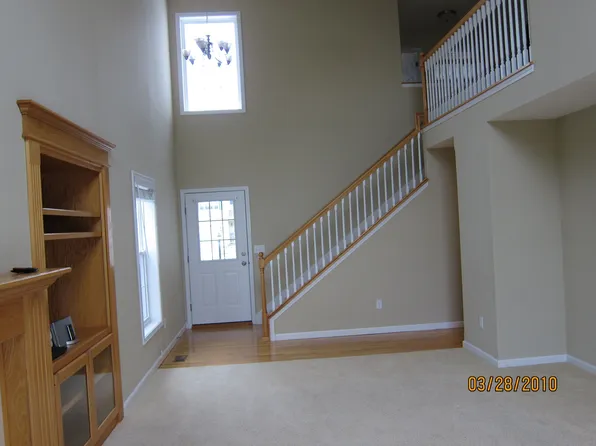 39 Parsley Dr, Savoy, IL 61874