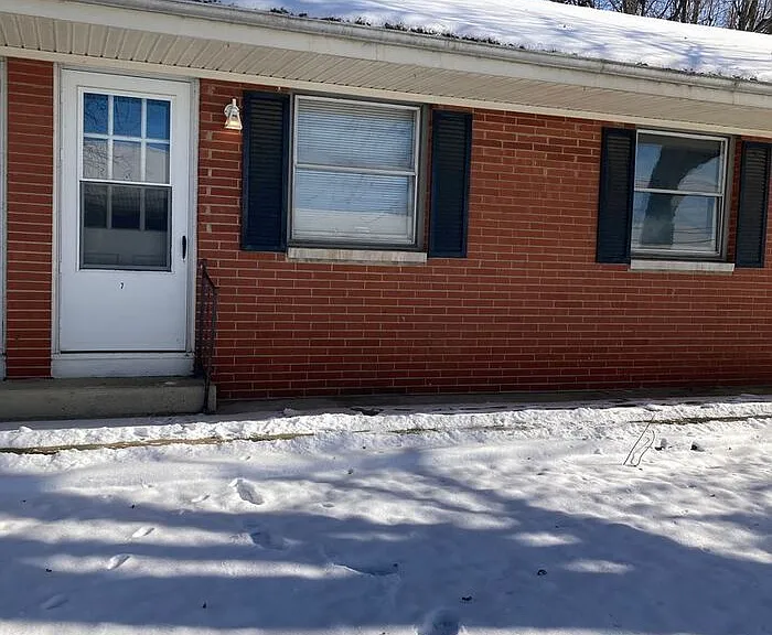 620 McCann St #7 — Photo 12