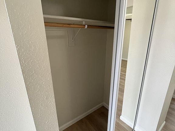 4th image of 20394 Park Way #20394