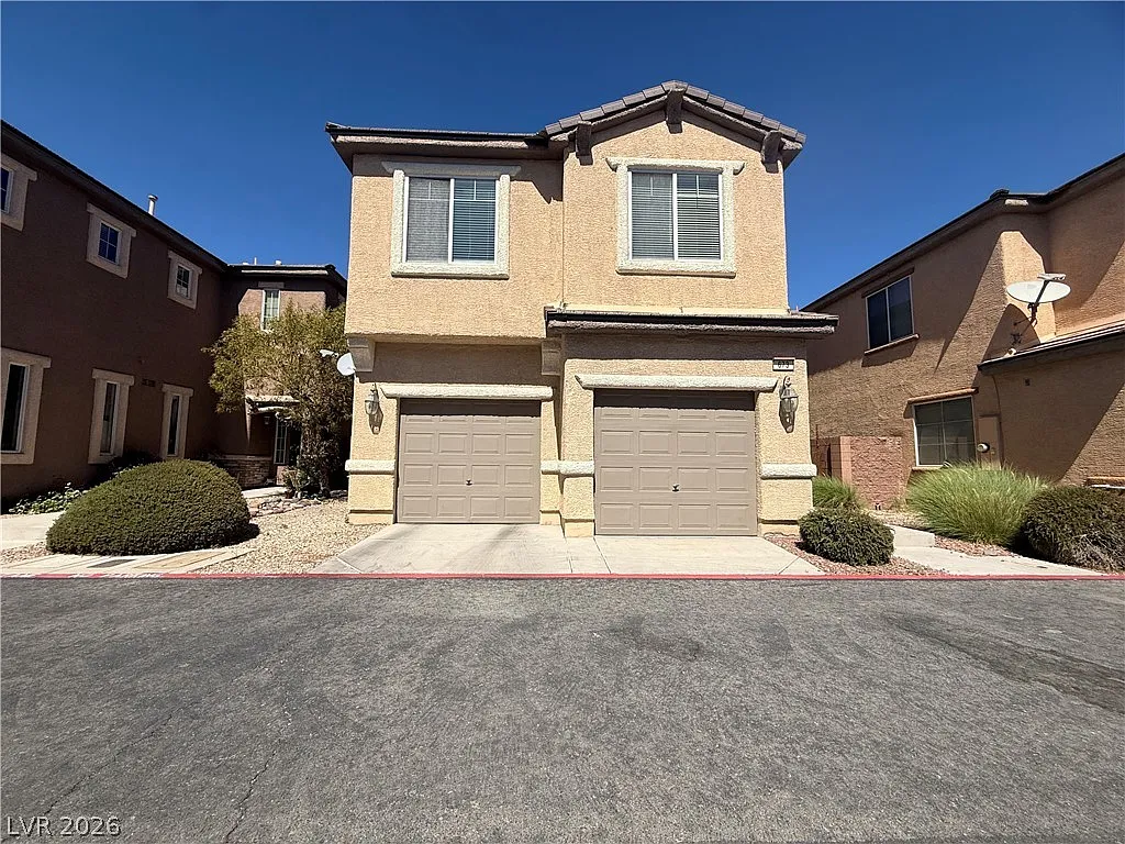 3 bed, 2.5 bath, 1532 sqft, $2,040 — Photo 2