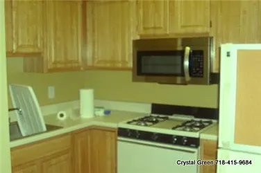 Rented by R New York