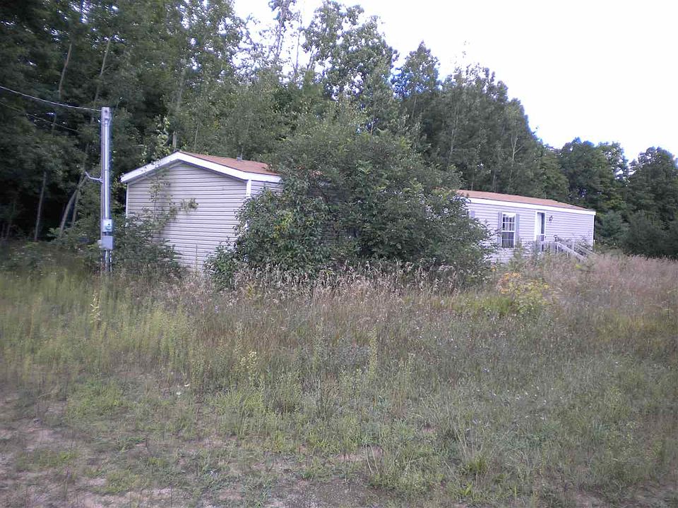 2nd image of 9541 Pickerel Lake Rd