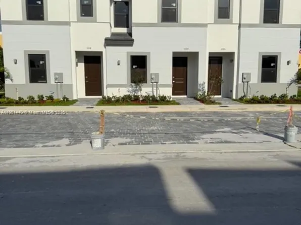 1037 NW 1st, Florida City, FL 33034