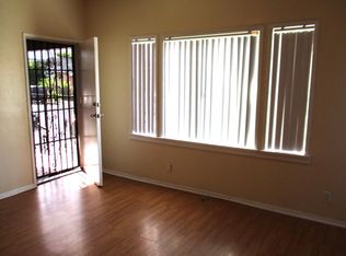 483 W 45th St, Los Angeles, CA 90037