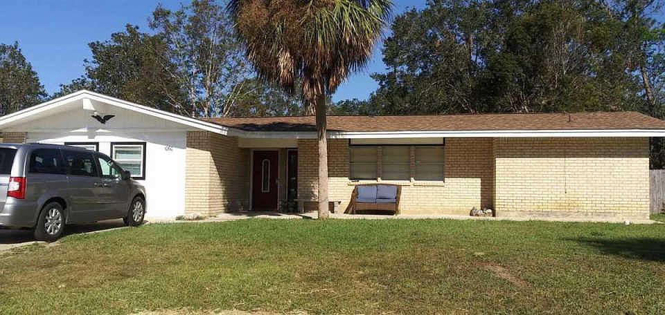 1st image of 1060 Langley Ave