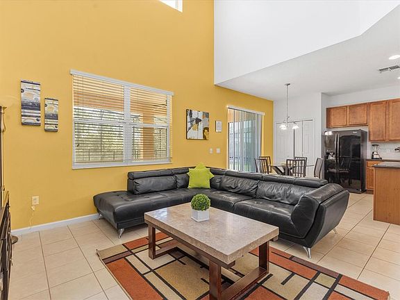 4th image of 411 CABELLO DRIVE