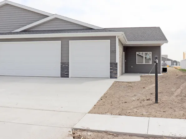 307 Irvine Loop, City Of Bismarck, ND 58504