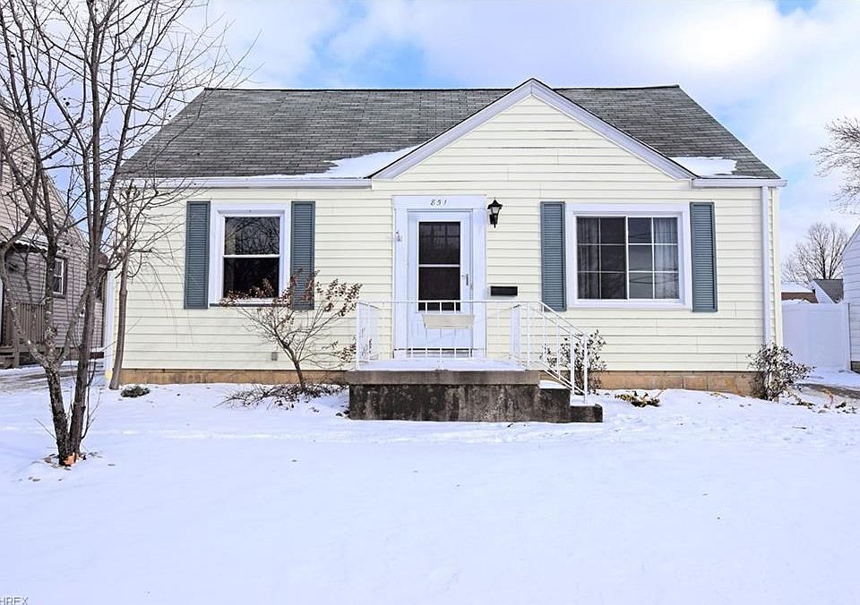 1st image of 851 N Ward Ave
