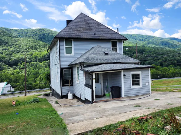 630 W Ridgeway St, Clifton Forge, VA 24422