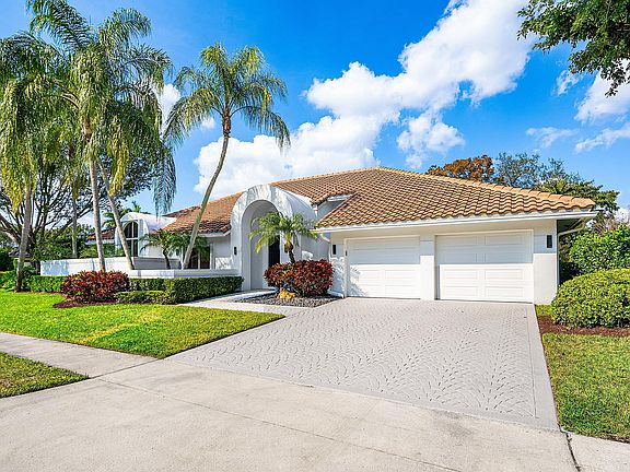 2nd image of 7185 Montrico Drive