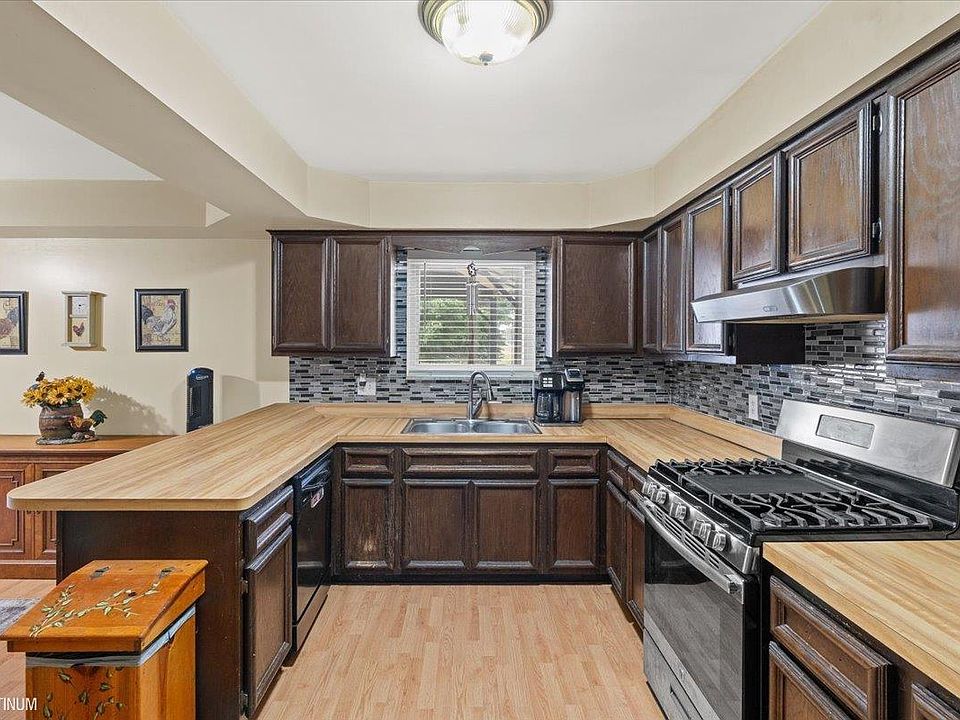 39335 Waldorf Dr, photo 9