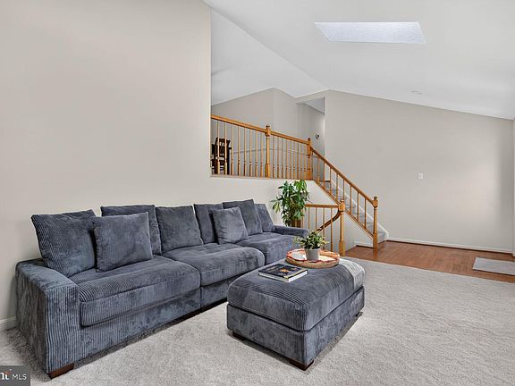 3rd image of 7801 Cherry Orchard Ct