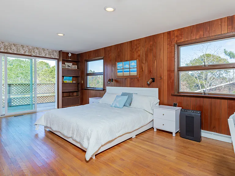 Surf Dr — Photo 13