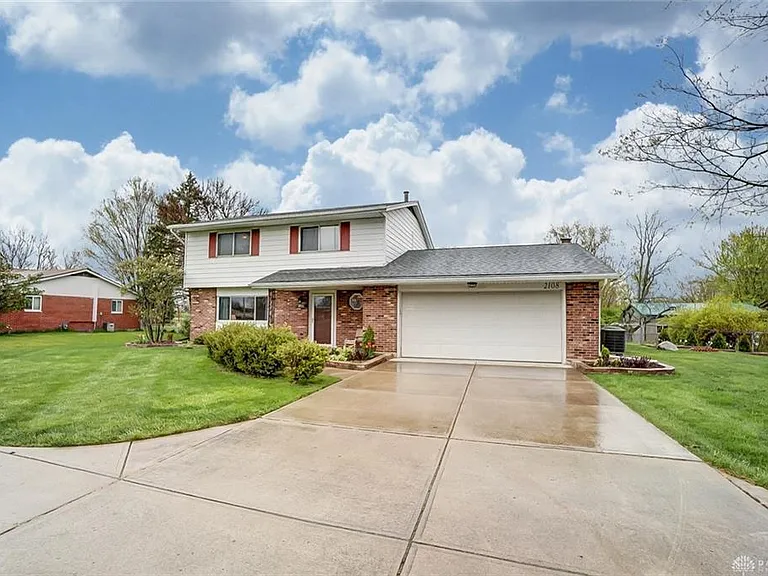 2108 N Fairfield Rd — Photo 36
