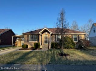 398 River Oaks Dr, Shepherdsville, KY 40165