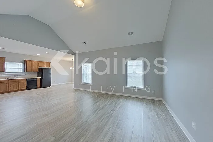 45 Hawk Ln — Photo 4