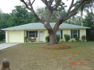 17205 Lakeview Ct, Umatilla, FL 32784