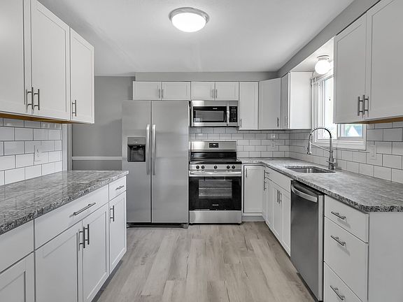 2nd image of 234 Glenhaven Dr #2