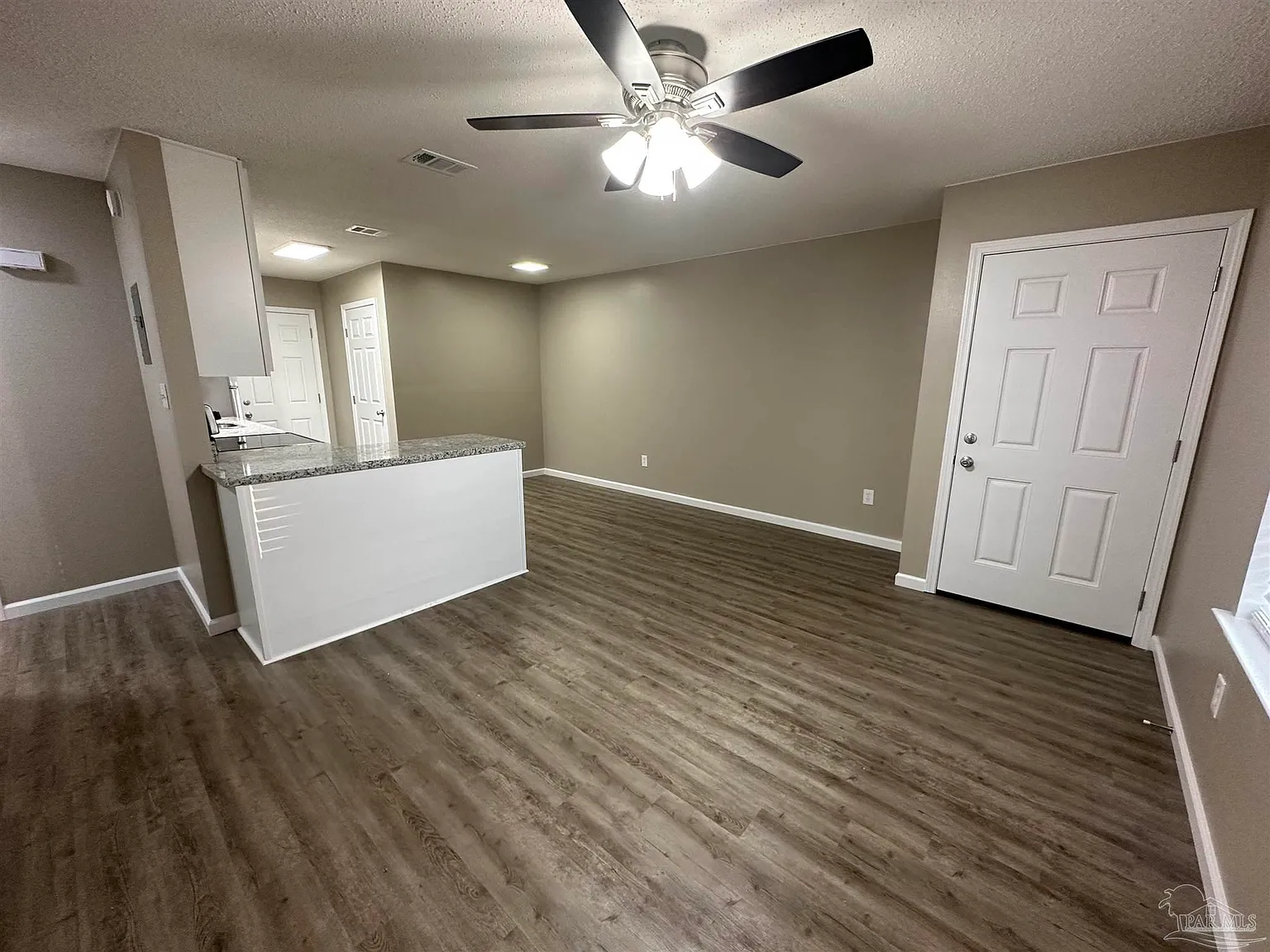 2 bed, 800 sqft, $1,395 — Photo 4