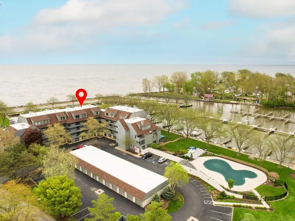 645 Mariner Vlg, Huron, OH 44839