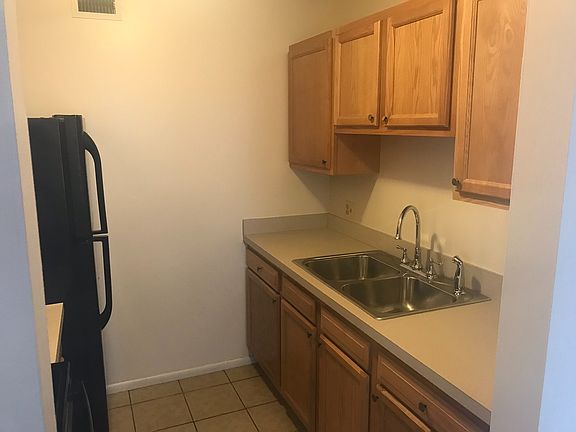 2nd image of 1403 Peninsula Dr APT 12