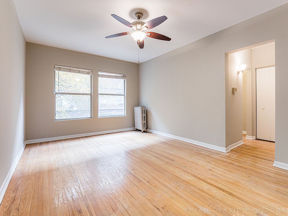 Living Room / Bedroom