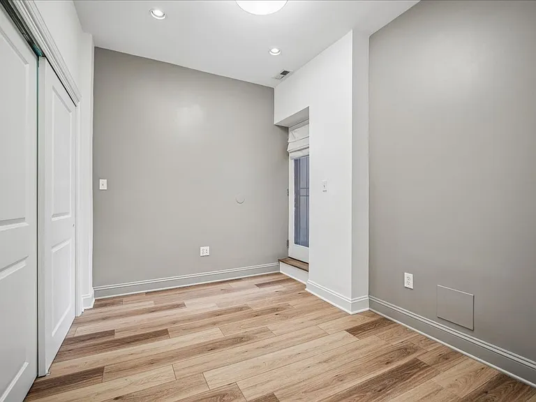 1317 Harvard St NW #1 — Photo 16