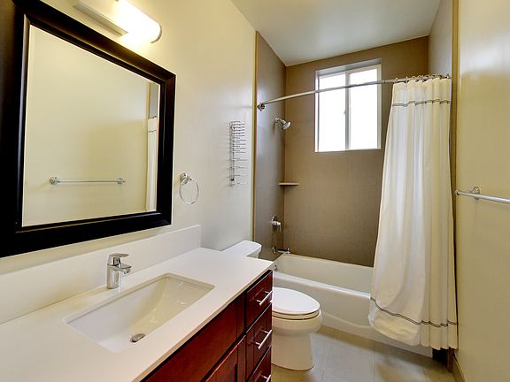 5th image of 1485 Clay St APT 02
