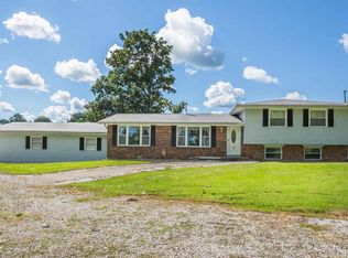 9298 E Sylvania Rd, Bloomfield, IN 47424