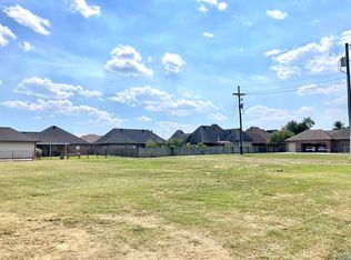 529 Lancaster Dr, Houma, LA 70360