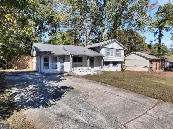 6575 Hidden Brook Trl S, Atlanta, GA 30349