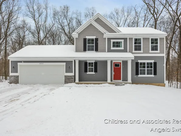 4835 Leaf Court Pvt Dr, Pierson, MI 49339