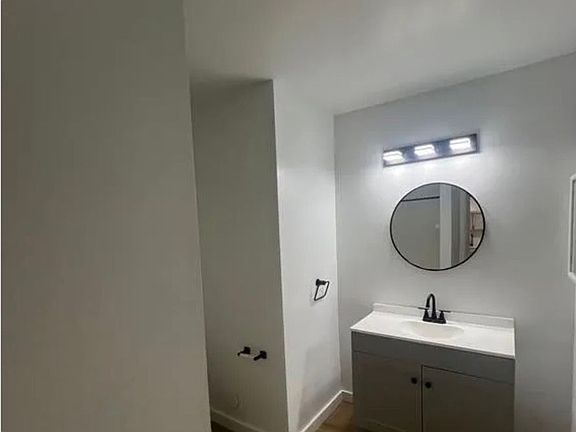 3rd image of 30535 W Forteen Mile Rd