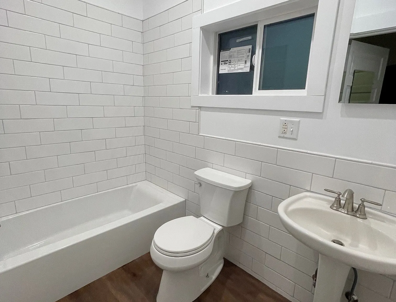 2 bed, 950 sqft, $2,000 — Photo 2