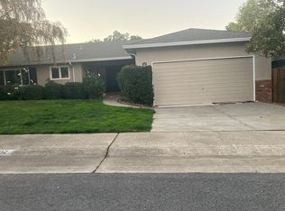 802 Foothill Dr, San Mateo, CA 94402