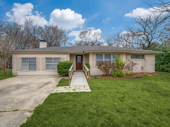 3110 Heather Ln, Denton, TX 76209